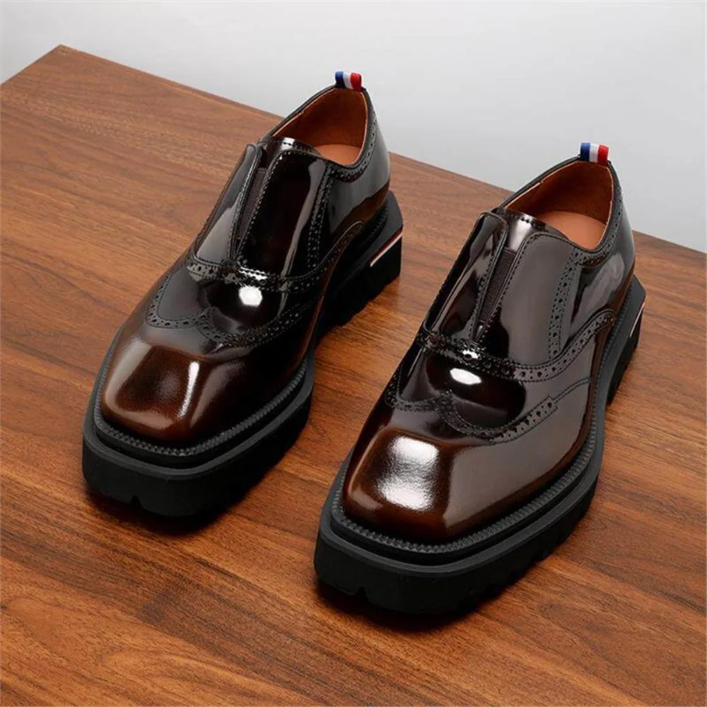 2026 Summer Premium Shiny Genuine Leather Brogue Men Shoes Slip on Thick Sole Height Increasing Casual Business Leather Shoes
2026 Summer Premium Shiny Genuine Leather Brogue Men Shoes Slip on Thick Sole Height Increasing Casual Business Leather Shoes