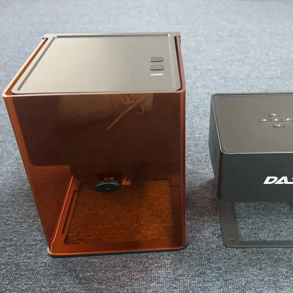 Применимо к MR.CARVE DJ6 Pro Newtype Мини-лазерный гравировальный станок Кожа Дерево Пластик Принтер для бумаги Портативная лазерная гравировка M 
Применимо к MR.CARVE DJ6 Pro Newtype Мини-лазерный гравировальный станок Кожа Дерево Пластик Принтер для бумаги Портативная лазерная гравировка M