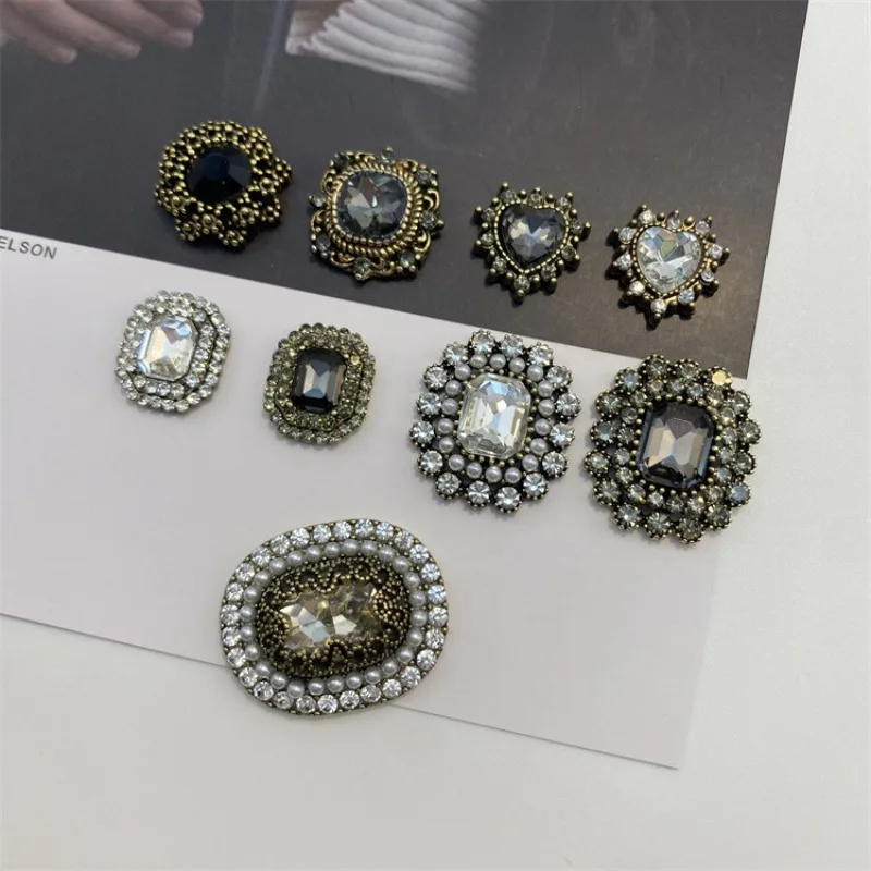 Vintage Square Heart-shape Retro Glass Rhinestone Gems Accessory DIY Clothing Shoes Hairpins Button Brooch Charms Craft Supplies
Vintage Square Heart-shape Retro Glass Rhinestone Gems Accessory DIY Clothing Shoes Hairpins Button Brooch Charms Craft Supplies