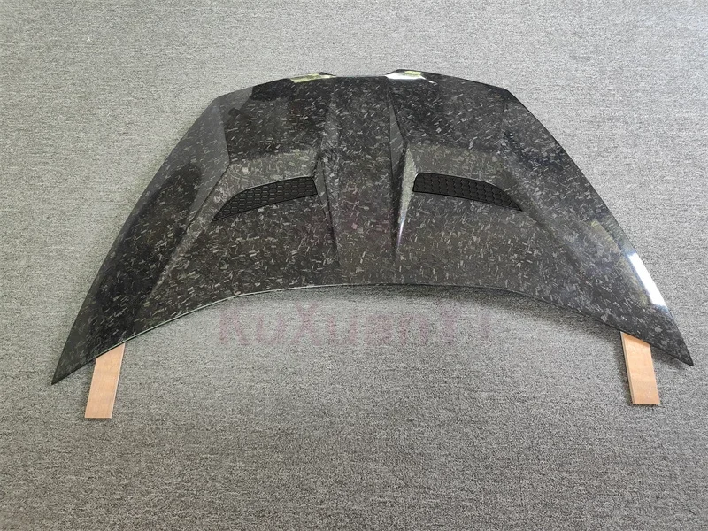 V-style genuine carbon fiber forged pattern perforated hood for Lamborghini Huracan Lp610 Lp580 body kit
V-style genuine carbon fiber forged pattern perforated hood for Lamborghini Huracan Lp610 Lp580 body kit
