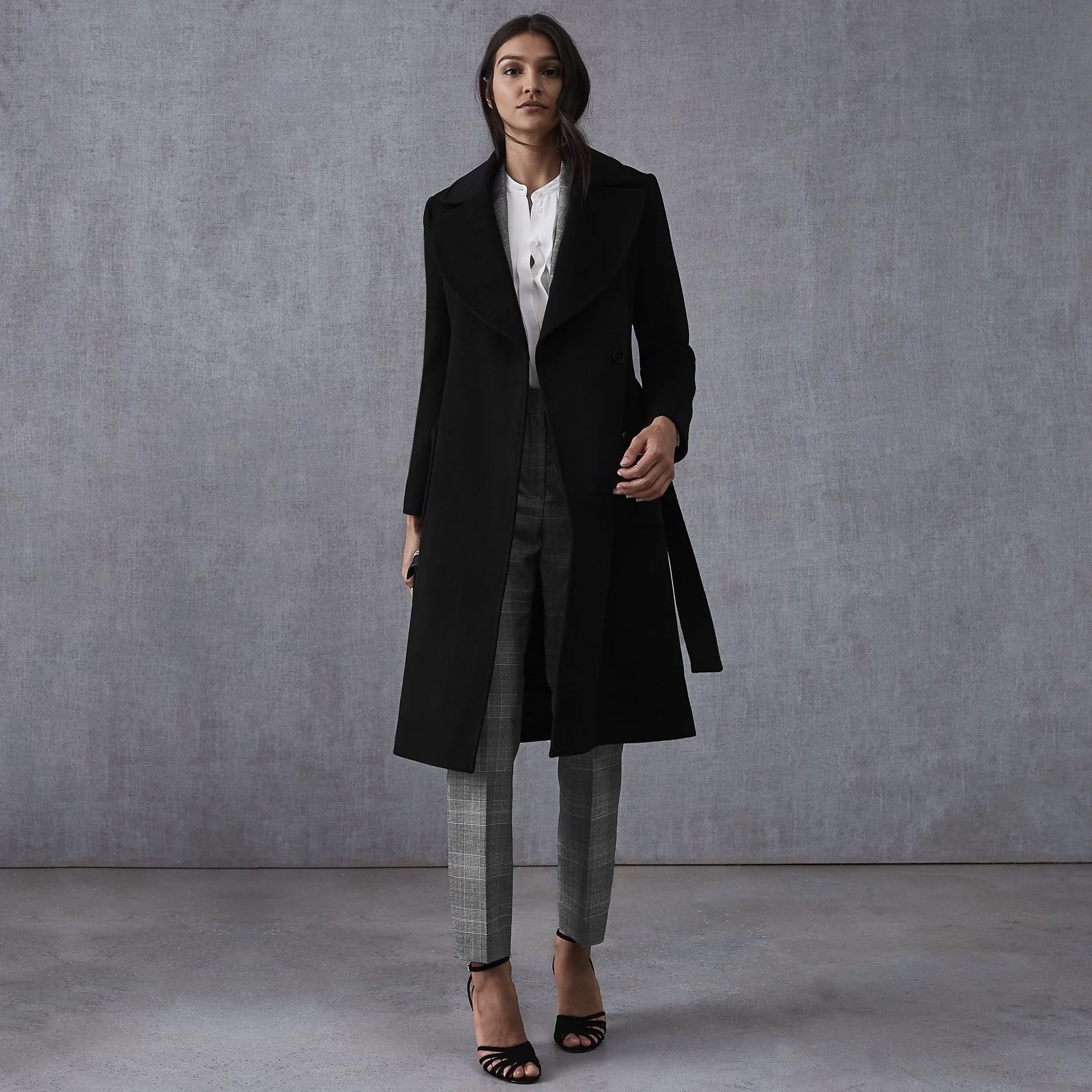 return and exchange British long knee girdle pure wool coat Women's minimalist coat
return and exchange British long knee girdle pure wool coat Women's minimalist coat