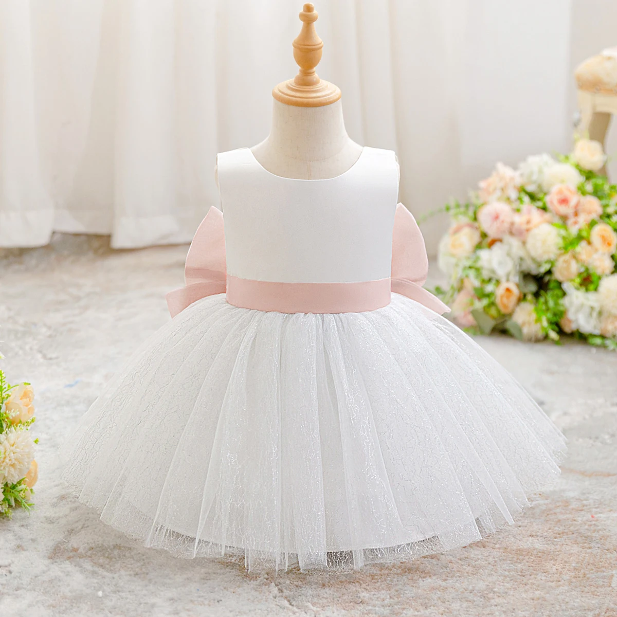 Big Bow Baptism Baby Party Girl Dress Elegant 1st Birthday Wedding Princess Costume Kids Gala White Bridesmaid Christening Dress
Big Bow Baptism Baby Party Girl Dress Elegant 1st Birthday Wedding Princess Costume Kids Gala White Bridesmaid Christening Dress