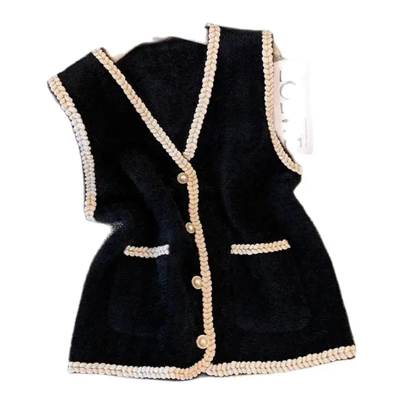 Autumn Winter Knitwear Waistcoat Women 2024 New Fashion Loose Casual Vest Button Sweater V-Neck Pure Colour Outerwear Female
Autumn Winter Knitwear Waistcoat Women 2024 New Fashion Loose Casual Vest Button Sweater V-Neck Pure Colour Outerwear Female