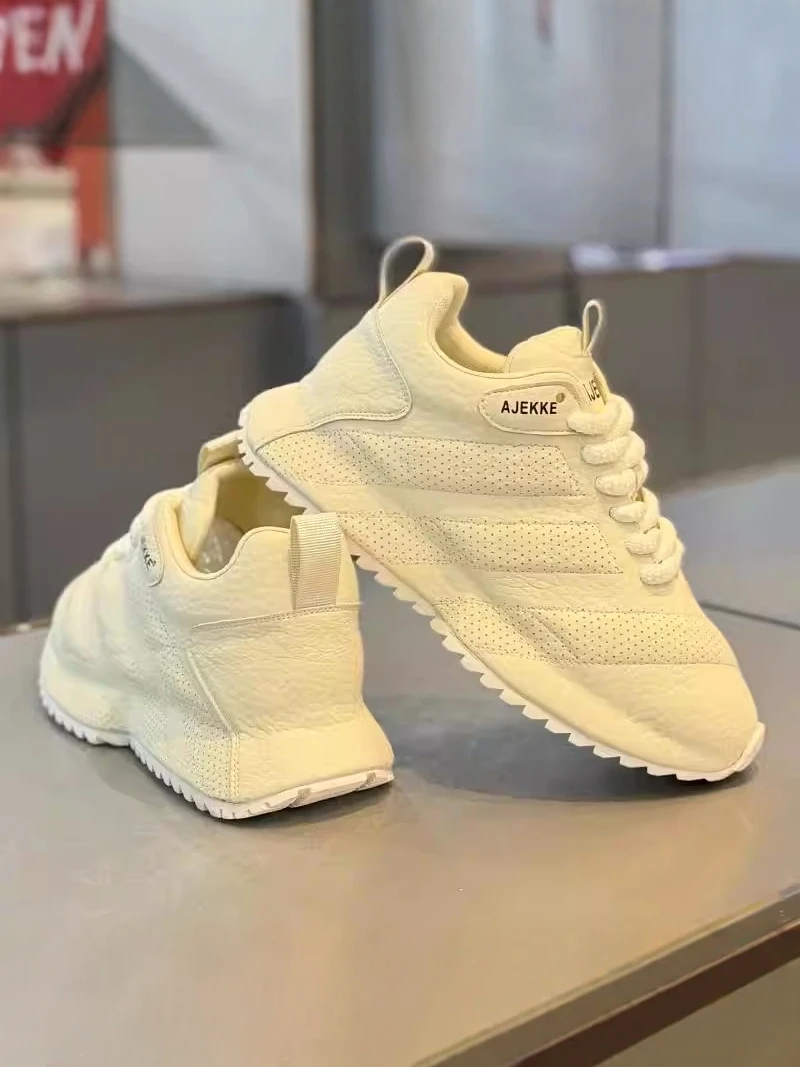 Men's 2026 New Summer Casual Sports Running Shoes Pure White Thick Bottom Fashionable Shoes Comfortable Breathable Low Top
Men's 2026 New Summer Casual Sports Running Shoes Pure White Thick Bottom Fashionable Shoes Comfortable Breathable Low Top