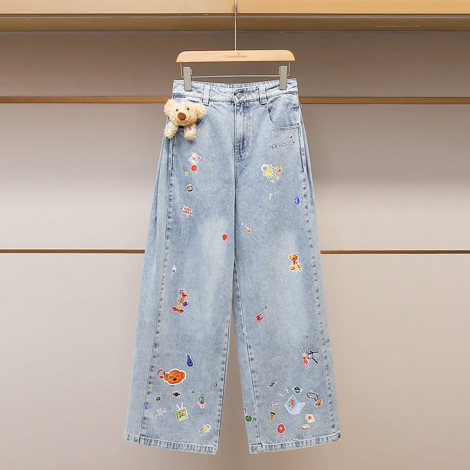 Женские джинсы с высокой талией и широкими штанинами Bear Stier: модная зимняя новинка премиум-класса от Nu
Женские джинсы с высокой талией и широкими штанинами Bear Stier: модная зимняя новинка премиум-класса от Nu