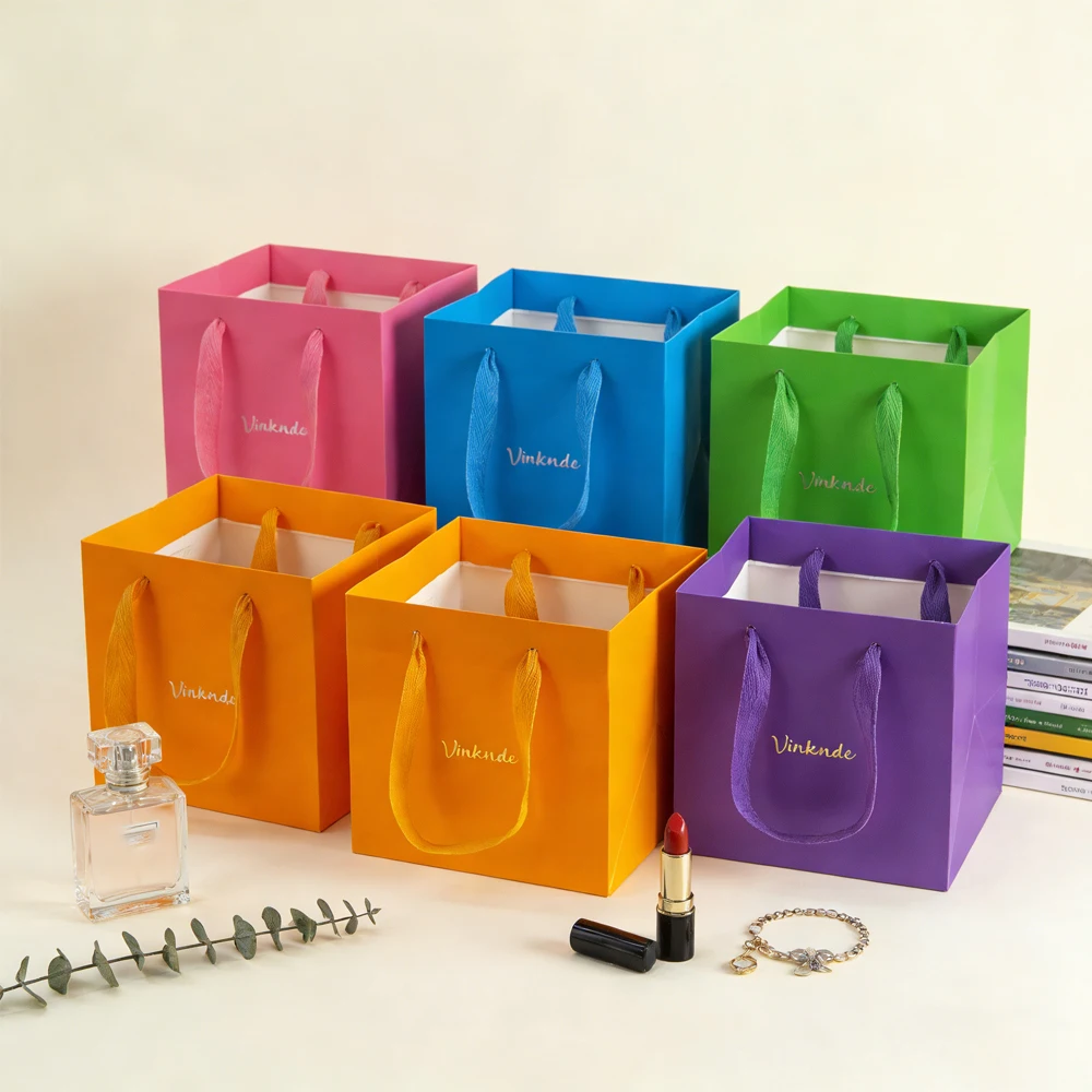 24Pcs/Lot Customized Senior Paper Bags with Handles Ribbon Gift Bags for Small Business Shopping Jewelry Xmas Party Gift Wedding
24Pcs/Lot Customized Senior Paper Bags with Handles Ribbon Gift Bags for Small Business Shopping Jewelry Xmas Party Gift Wedding