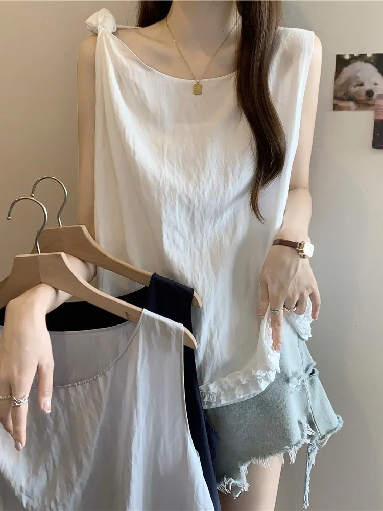 plus Size Summer Shirt Design A-Line Hem Earlet Lace Trim Sleeveless Top French Style Breathable Skin-Friendly Casual Wear
plus Size Summer Shirt Design A-Line Hem Earlet Lace Trim Sleeveless Top French Style Breathable Skin-Friendly Casual Wear