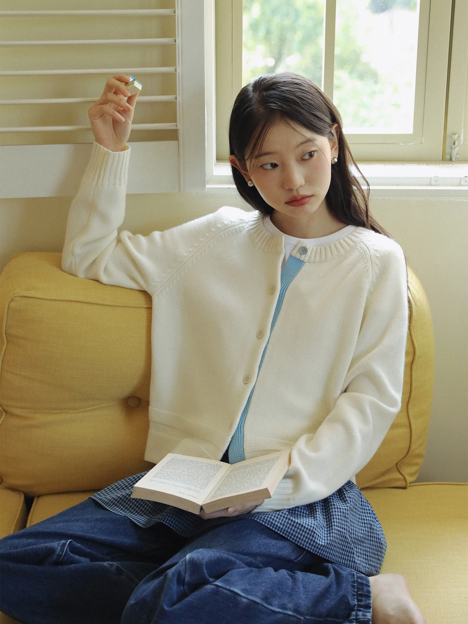 LLANO Женский вязаный открытый кардиган-свитер контрастного цвета, нежный простой длинный свек, круглый, на пуговицах, осень-зима...
LLANO Женский вязаный открытый кардиган-свитер контрастного цвета, нежный простой длинный свек, круглый, на пуговицах, осень-зима...