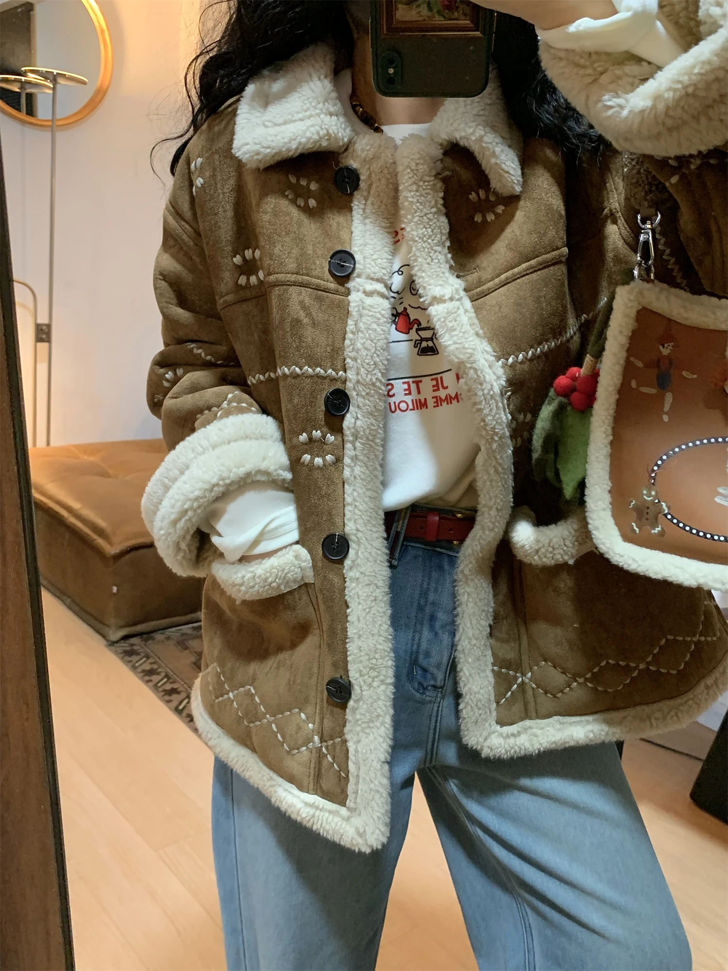 QinEition Замшевое джато из меха ягненка с тяжелой вышивкой, женское свободное хлопковое пальто в стиле ретро, длинное свековое пальто с цветочным принтом...
QinEition Замшевое джато из меха ягненка с тяжелой вышивкой, женское свободное хлопковое пальто в стиле ретро, длинное свековое пальто с цветочным принтом...