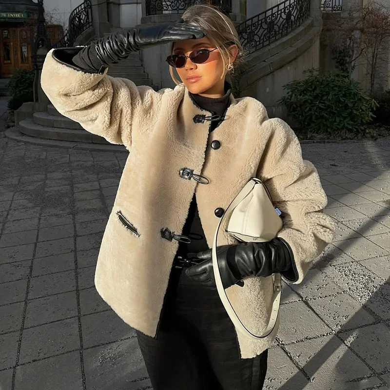 TARUXY Loose Short Wool Lamb Coat Women's Crew Neck Single-Breasted Pocket Long Sleeves Patchwork Jacket Winter New Leisure Coat
TARUXY Loose Short Wool Lamb Coat Women's Crew Neck Single-Breasted Pocket Long Sleeves Patchwork Jacket Winter New Leisure Coat