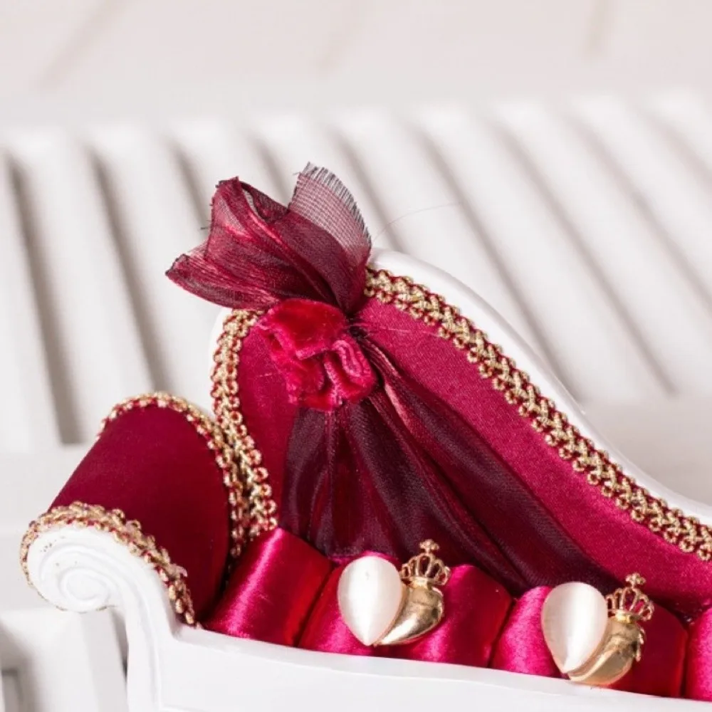 Sofa Necklace Mannequin Display Stand High-heeled Shoes Luxury Fishtail Skirt Jewelry Stand Holder Rose Bow
Sofa Necklace Mannequin Display Stand High-heeled Shoes Luxury Fishtail Skirt Jewelry Stand Holder Rose Bow