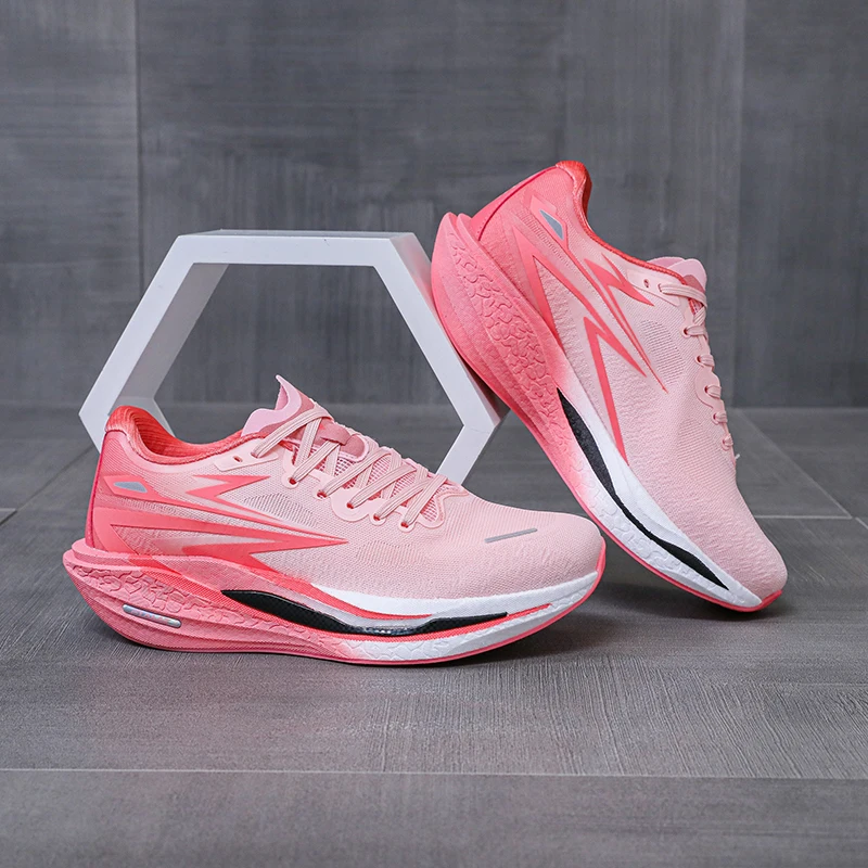 Пара детских спортивных кроссовок с противоскользящей и износостойкой подошвой, из прочной и мягкой ткани, с удобным верхом JS-1917.
Пара детских спортивных кроссовок с противоскользящей и износостойкой подошвой, из прочной и мягкой ткани, с удобным верхом JS-1917.