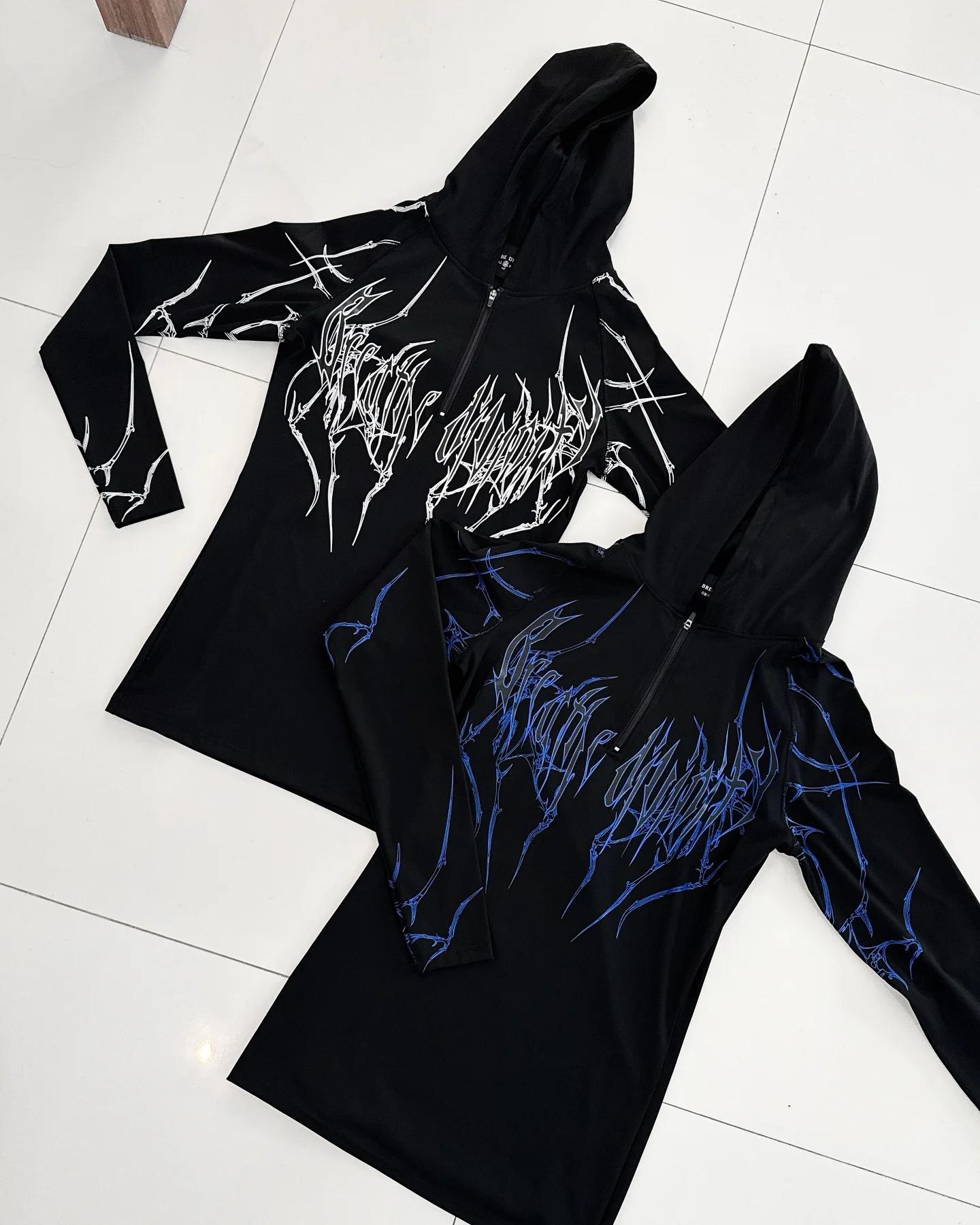 Breathedivinity Compression Hoodies Quarter Zip Tops Muscle GYM Fitness Workout in Black Wolves Club Y2K
Breathedivinity Compression Hoodies Quarter Zip Tops Muscle GYM Fitness Workout in Black Wolves Club Y2K