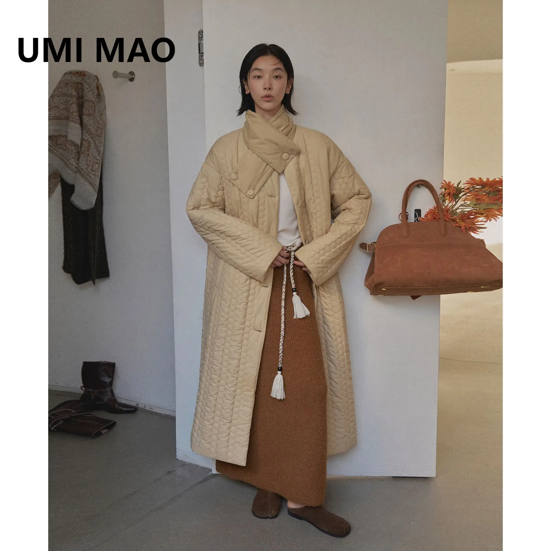 UMI MAO Designer Cotton Jacket With Scarf For Women, Winter High-End Over-the-Knee Warm Cotton Coat Femme Casacos Feminino 
UMI MAO Designer Cotton Jacket With Scarf For Women, Winter High-End Over-the-Knee Warm Cotton Coat Femme Casacos Feminino