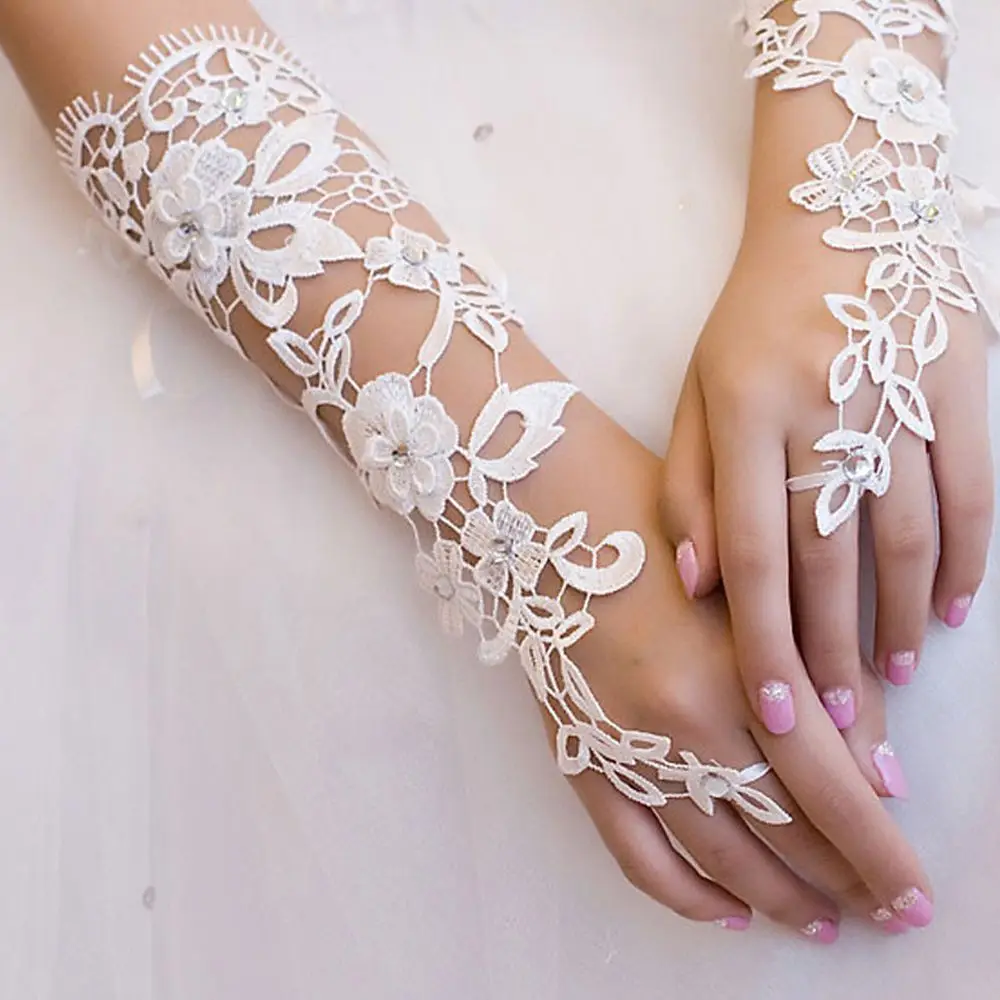 Hot Sale White Bridal Rhinestones Indoor Decoration Prom Fingerless Gloves Sexy Lace Flower Wedding Party
Hot Sale White Bridal Rhinestones Indoor Decoration Prom Fingerless Gloves Sexy Lace Flower Wedding Party