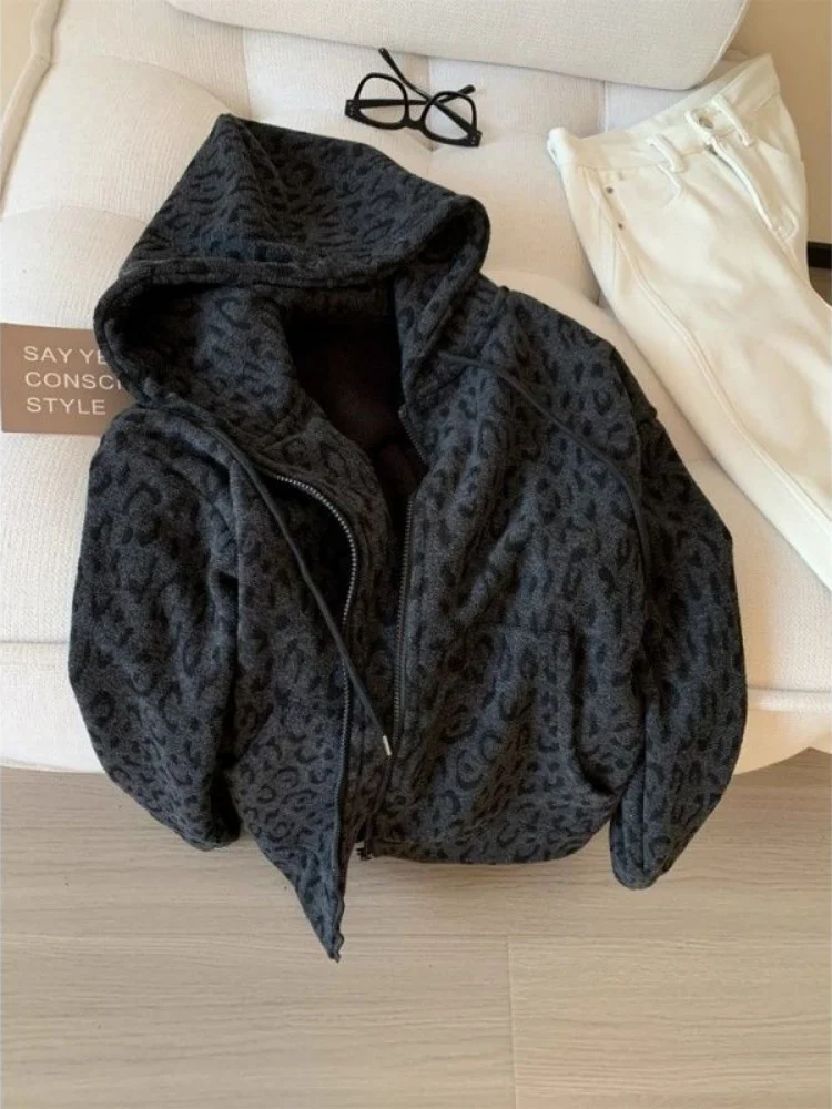 Толстовка на молнии Deep ey с леопардовым принтом, свободного кроя, весна-осень, корейский стиль, утягивающий эффект
Толстовка на молнии Deep ey с леопардовым принтом, свободного кроя, весна-осень, корейский стиль, утягивающий эффект