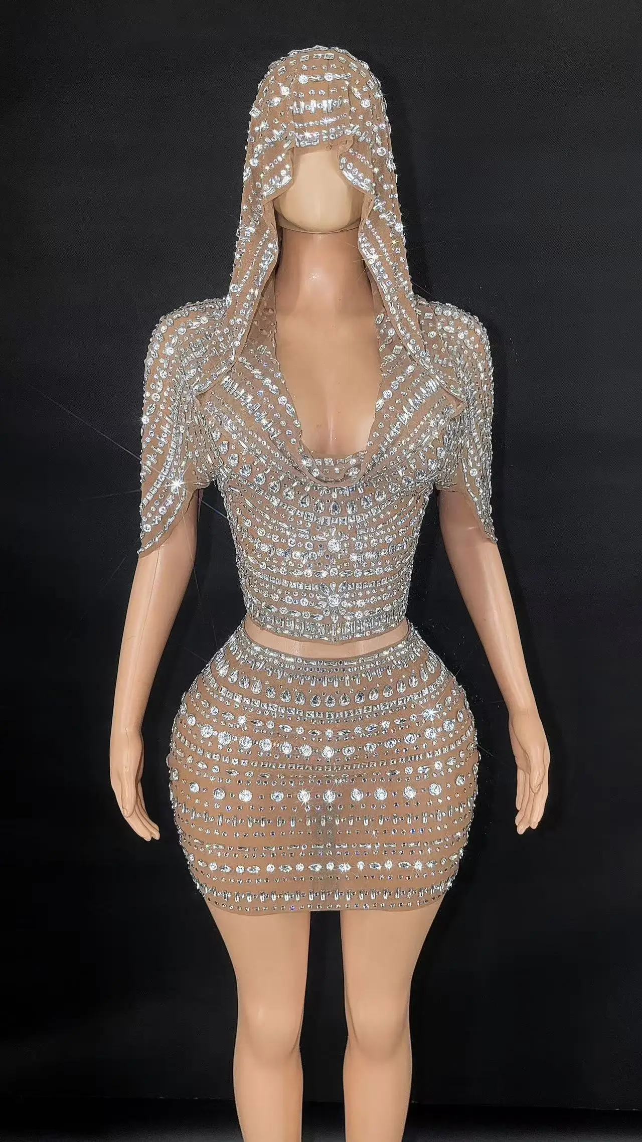 Sparking Diamonds Crystal Sexy Mesh See Through Bodycon Mini Dress Women Birthday Party Celebrate Performance Costume
Sparking Diamonds Crystal Sexy Mesh See Through Bodycon Mini Dress Women Birthday Party Celebrate Performance Costume