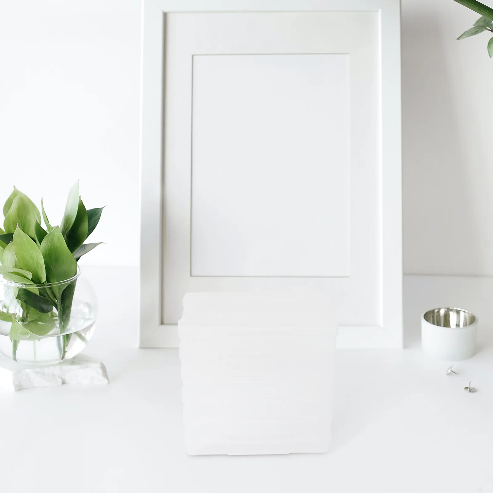 1 set 1 Set Photo Storage Box Plastic Cards Box For Photos Postcards Certificates Portable Photograph Organizing Container
1 set 1 Set Photo Storage Box Plastic Cards Box For Photos Postcards Certificates Portable Photograph Organizing Container