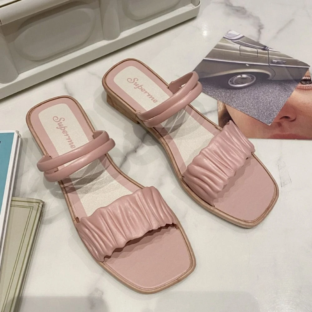 Chic Anti Slip Low-heel Slippers Women Hollow PVC Slides Sandals Beach Wear Patchwork Summer Platform Shoes Summer
Chic Anti Slip Low-heel Slippers Women Hollow PVC Slides Sandals Beach Wear Patchwork Summer Platform Shoes Summer
