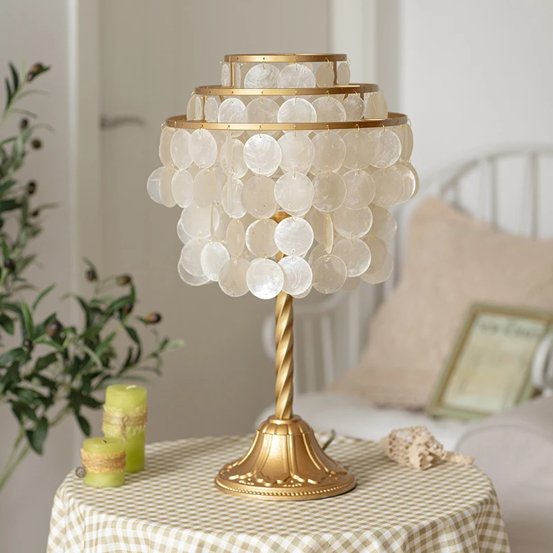 Wind Chime Shell Table Lamp Bedroom Bedside Lamp French Retro Girly Style American Rustic Table Lamps Ambient Light
Wind Chime Shell Table Lamp Bedroom Bedside Lamp French Retro Girly Style American Rustic Table Lamps Ambient Light