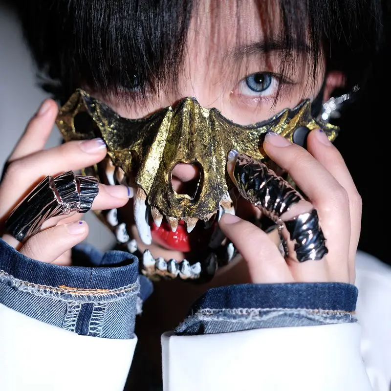 Lady Swallowtail Butterfly Lower Face Mechanical Mask Gothic Internet celebrity Live Singer Punk Golden Skull Wan Christmas
Lady Swallowtail Butterfly Lower Face Mechanical Mask Gothic Internet celebrity Live Singer Punk Golden Skull Wan Christmas