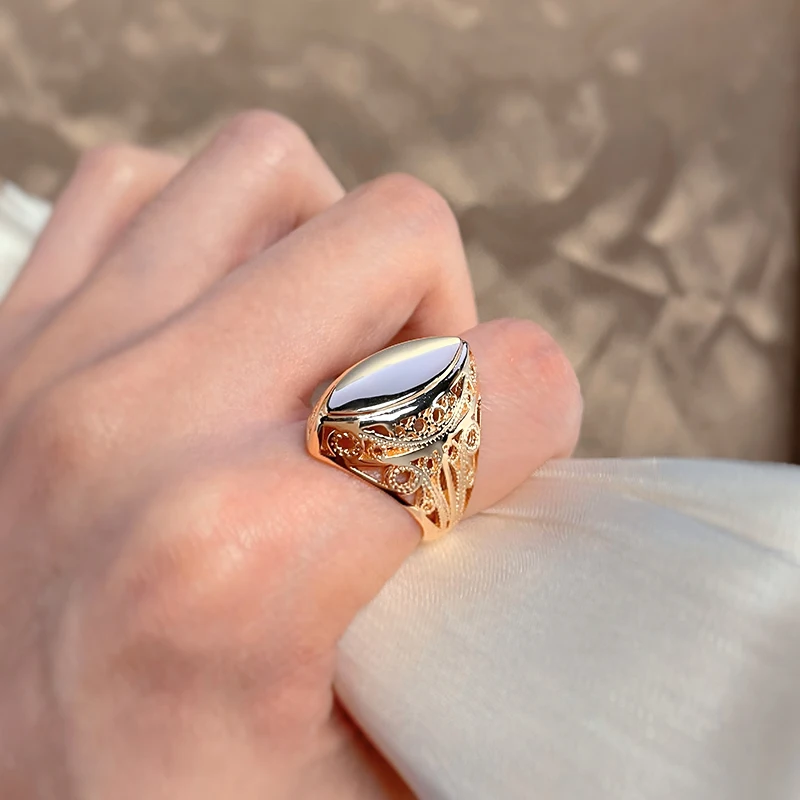 Elegant Hollow Embossed Geometric 585 Gold Rings for Women Horse Eye Glossy Fashion Golden Jewelry Lady Daily Finger Accessories
Elegant Hollow Embossed Geometric 585 Gold Rings for Women Horse Eye Glossy Fashion Golden Jewelry Lady Daily Finger Accessories