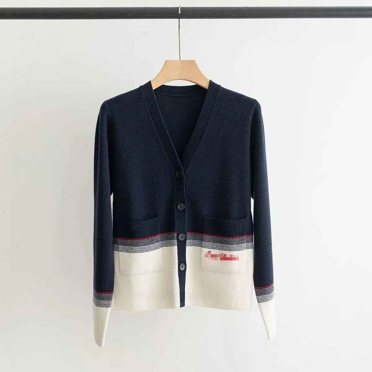 Luxury Cuser Supplied Wool Camere Color Blo V Ne Knitted Open Cardigan Long Sve Striped Button Front Women's Knit...
Luxury Cuser Supplied Wool Camere Color Blo V Ne Knitted Open Cardigan Long Sve Striped Button Front Women's Knit...