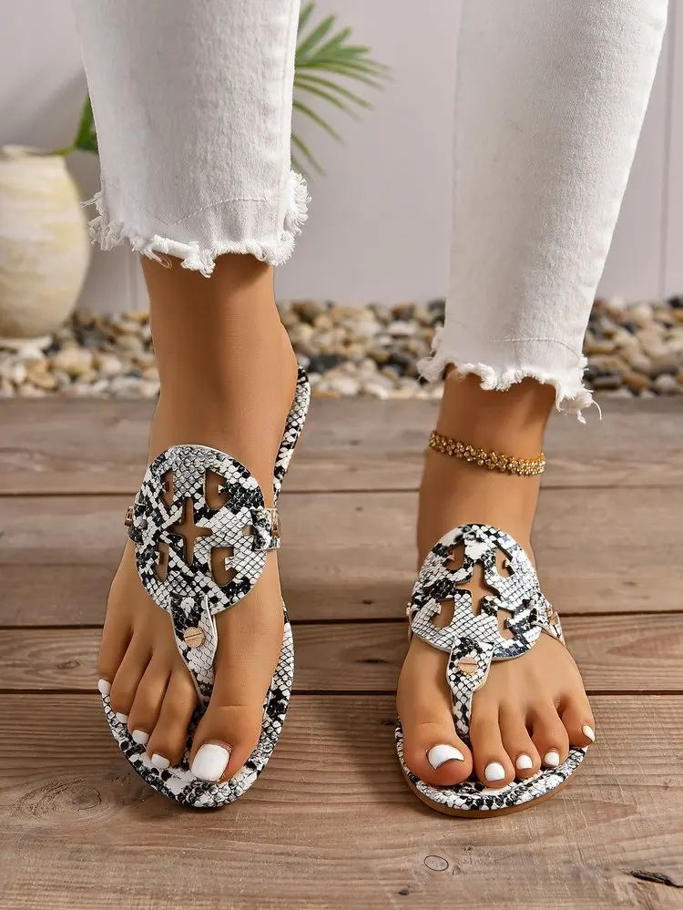 Women's Retro Sandals Summer Flat Shoes Beach Sandals Women's Soft Bottom Herringbone Sandals
Women's Retro Sandals Summer Flat Shoes Beach Sandals Women's Soft Bottom Herringbone Sandals