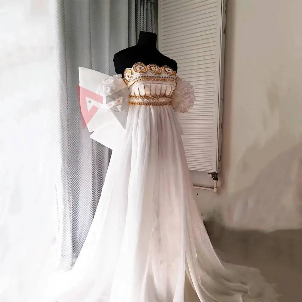 New Princess Cosplay Costume Golden Moon Dress Wings Bow Sleeves Set Custom Made For Christmas Wedding Halloween Game Party
New Princess Cosplay Costume Golden Moon Dress Wings Bow Sleeves Set Custom Made For Christmas Wedding Halloween Game Party