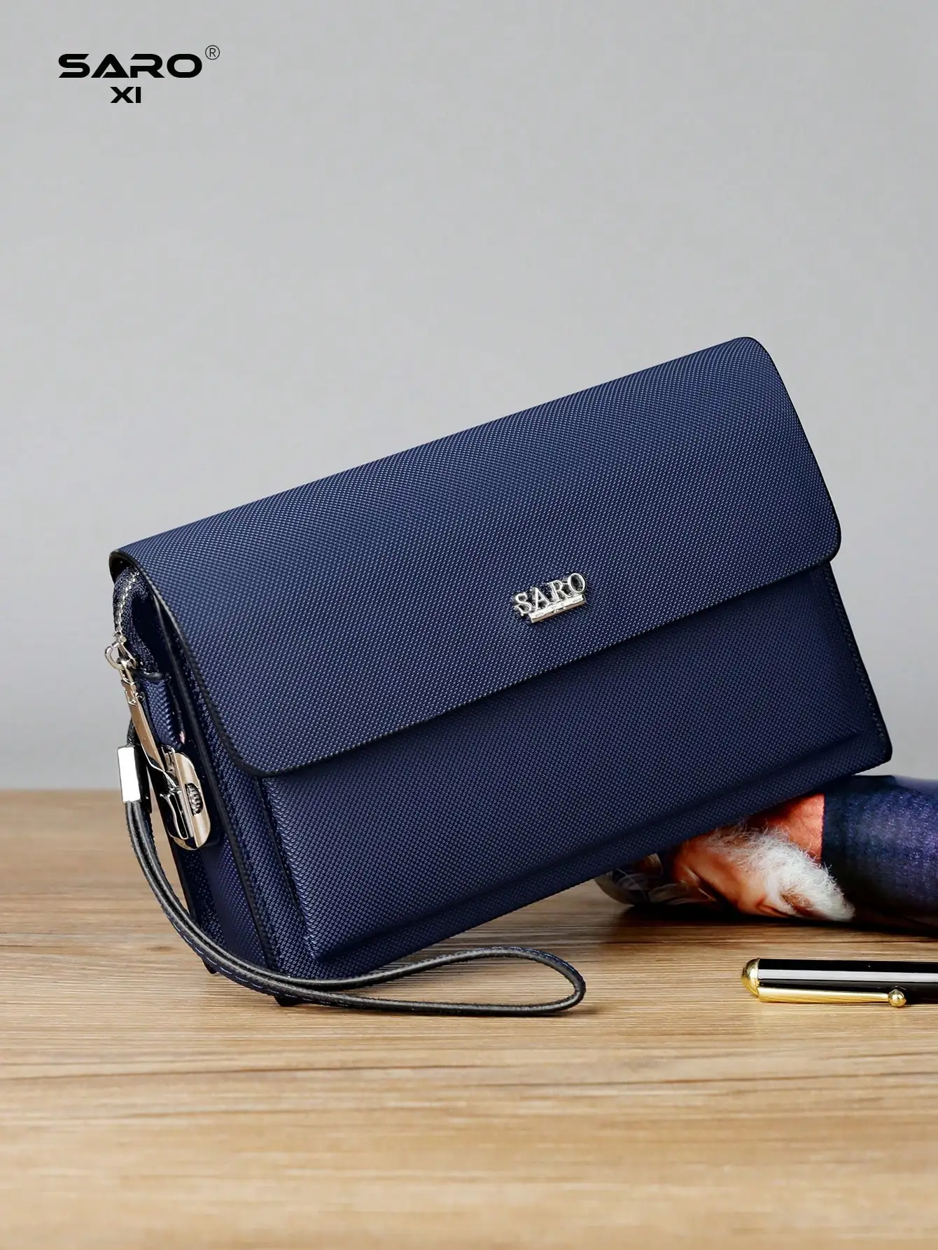 New Fashion Men's Clutch Bag With Multiple Pockets, Password Lock, Large Capacity Business Casual Male Handbag, Long Wallet, Versatile High-Quality Clutch ,Fathers Day Gift
New Fashion Men's Clutch Bag With Multiple Pockets, Password Lock, Large Capacity Business Casual Male Handbag, Long Wallet, Versatile High-Quality Clutch ,Fathers Day Gift