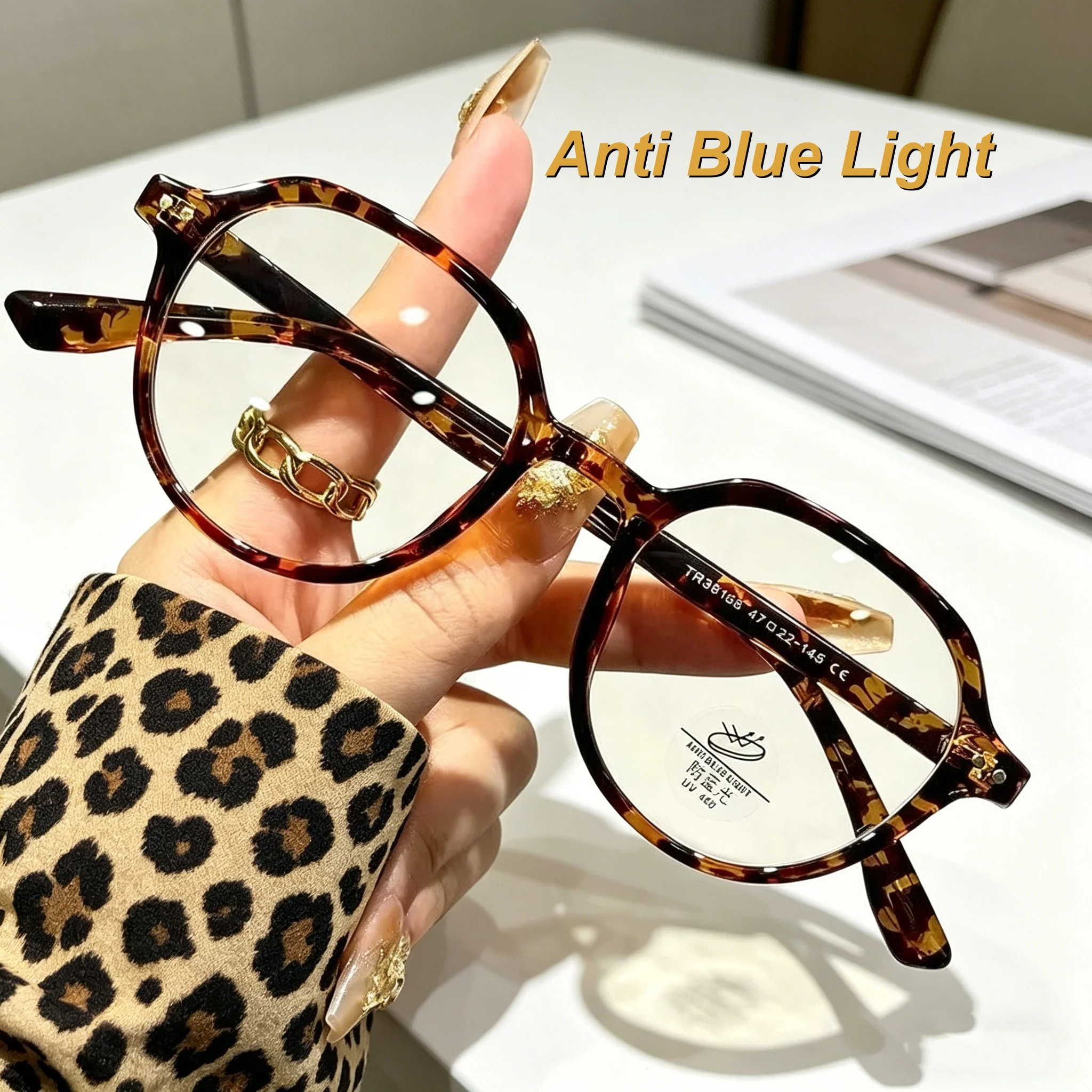 2026 New Fashionable Personalized HD Polygonal Women's Flat Light Glasses Retro Neutral High Quality Anti Blue Light Glasses
2026 New Fashionable Personalized HD Polygonal Women's Flat Light Glasses Retro Neutral High Quality Anti Blue Light Glasses