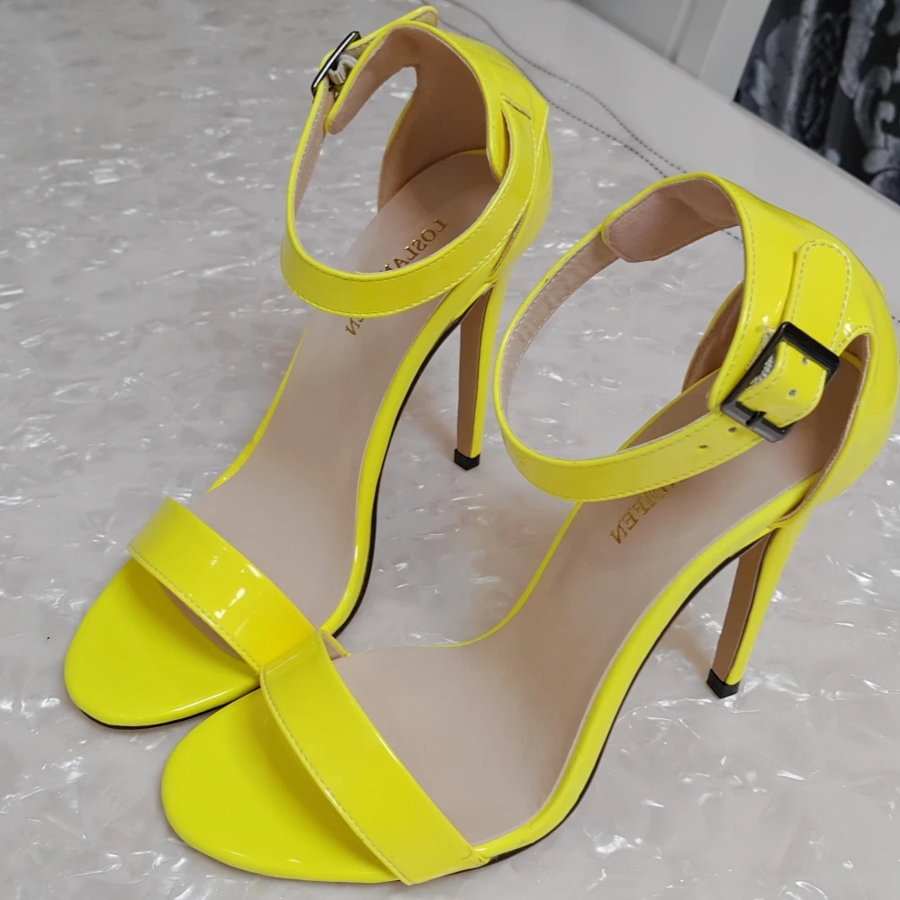 Summer Ladies Patent Pu Leather Sandals Fashion Party Ankle Strap Open Toe Stilettos Thin High Heels Female Shoes Women A0072
Summer Ladies Patent Pu Leather Sandals Fashion Party Ankle Strap Open Toe Stilettos Thin High Heels Female Shoes Women A0072