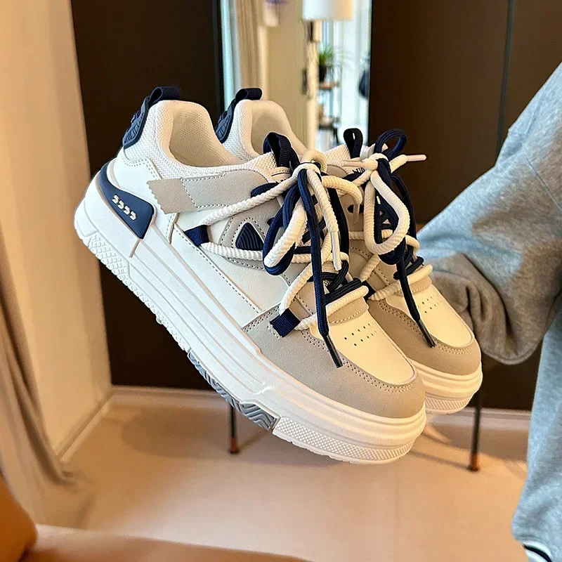 Women Sneakers Japanese White Shoes New Autumn Students Korean Version Casual Non-slip Thick Sole Fashion Skateboard Shoes
Women Sneakers Japanese White Shoes New Autumn Students Korean Version Casual Non-slip Thick Sole Fashion Skateboard Shoes