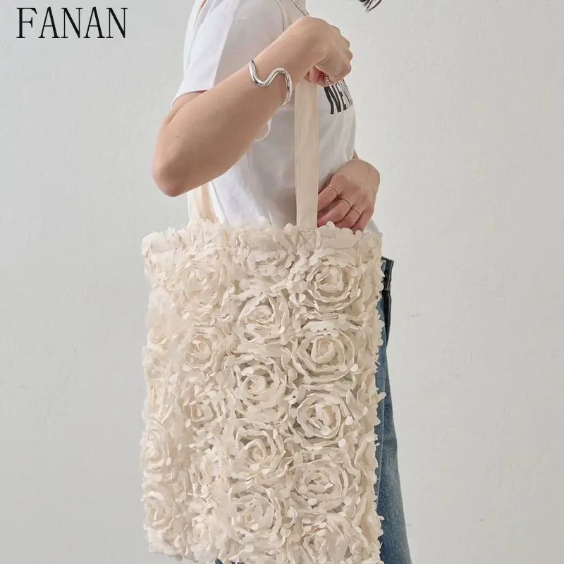 Japanese Style Spring Summer Women's Handbags New Sweet Three-Dimensional Flower Design Large Capacity Tote Bags for Women
Japanese Style Spring Summer Women's Handbags New Sweet Three-Dimensional Flower Design Large Capacity Tote Bags for Women