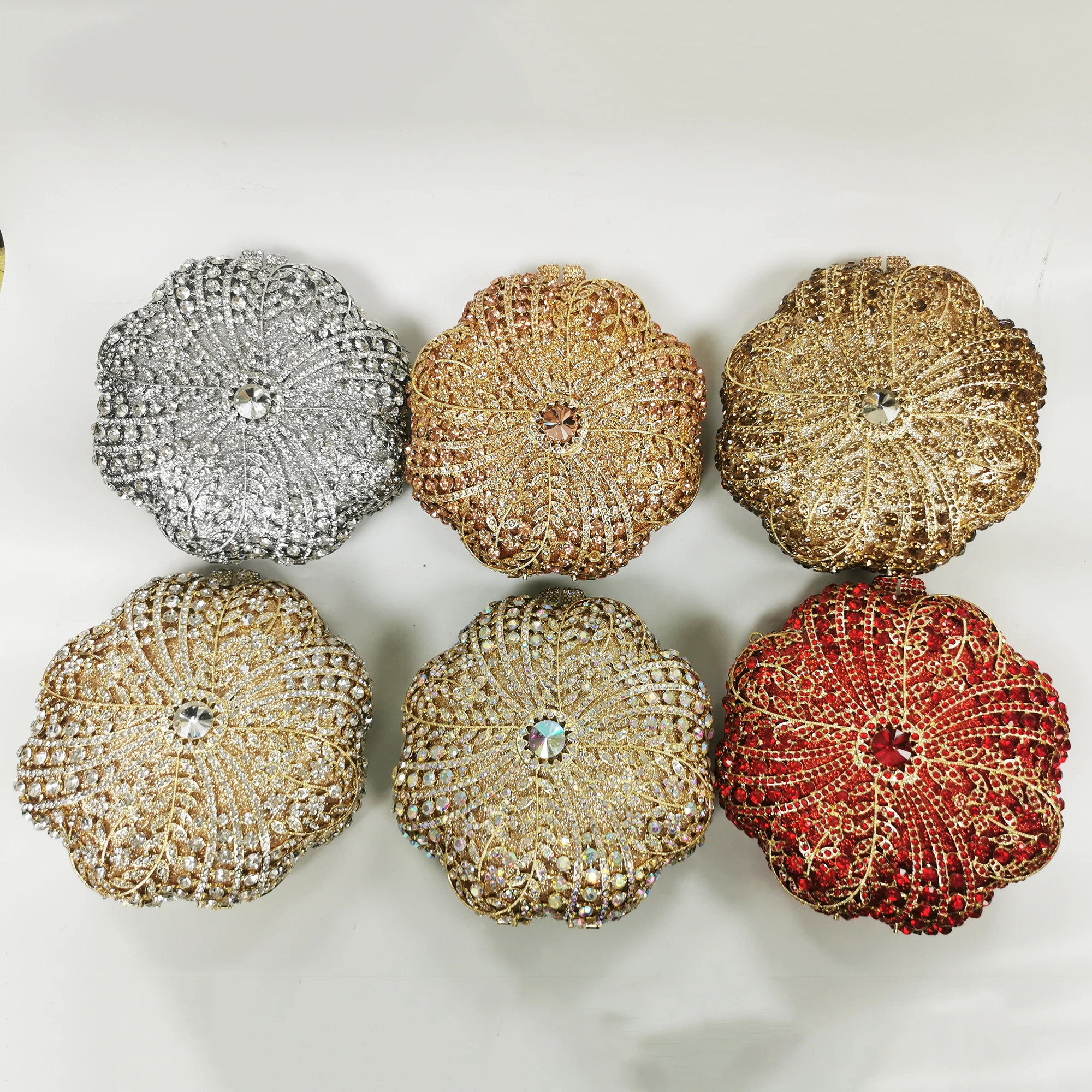 Dazzling Floral Women Crystal Evening Bag 6 Colors Champagne/Silver Diamond Clutches Wedding Flower Bridal Handbag Clutch Purse
Dazzling Floral Women Crystal Evening Bag 6 Colors Champagne/Silver Diamond Clutches Wedding Flower Bridal Handbag Clutch Purse