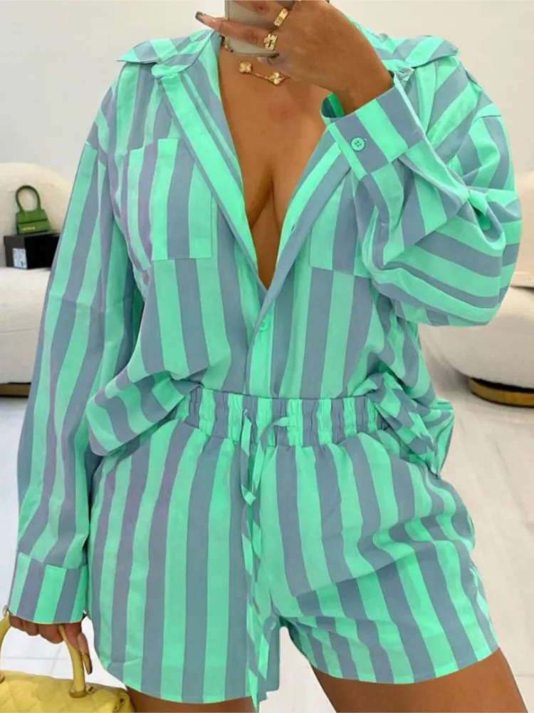 Summer Short Pant Sets Women Striped Print Long Sleeve Shirts Drawstring Shorts Two Piece Set 2024 Casual Loose Lady Pants Suits
Summer Short Pant Sets Women Striped Print Long Sleeve Shirts Drawstring Shorts Two Piece Set 2024 Casual Loose Lady Pants Suits