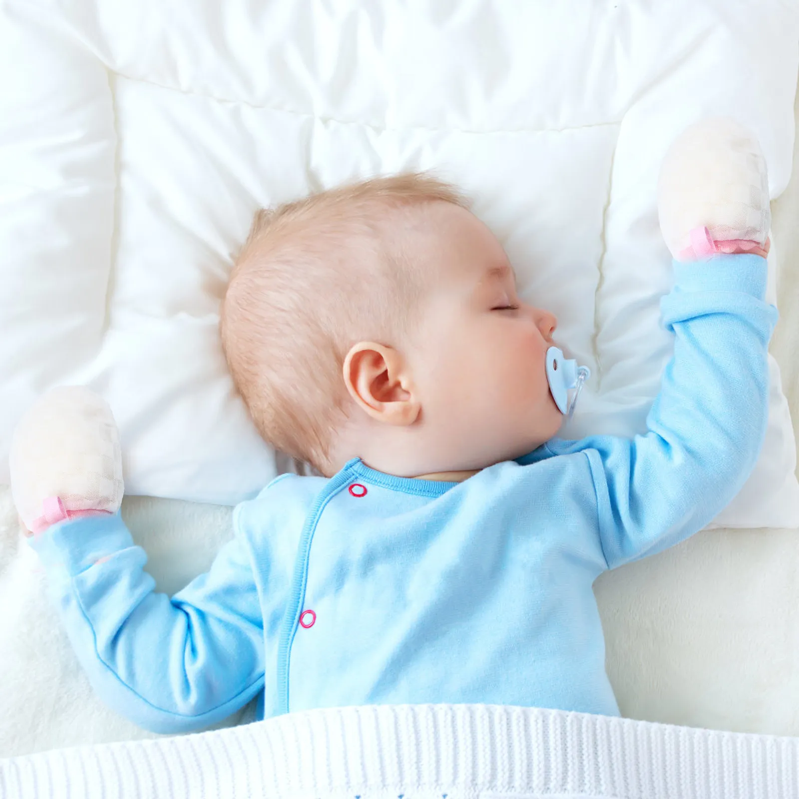 4Pairs Anti-Scratch Baby Mittens Newborn Silk Mitts for Face Protection Hand Safety Chew Prevention Elastic Toddler
4Pairs Anti-Scratch Baby Mittens Newborn Silk Mitts for Face Protection Hand Safety Chew Prevention Elastic Toddler