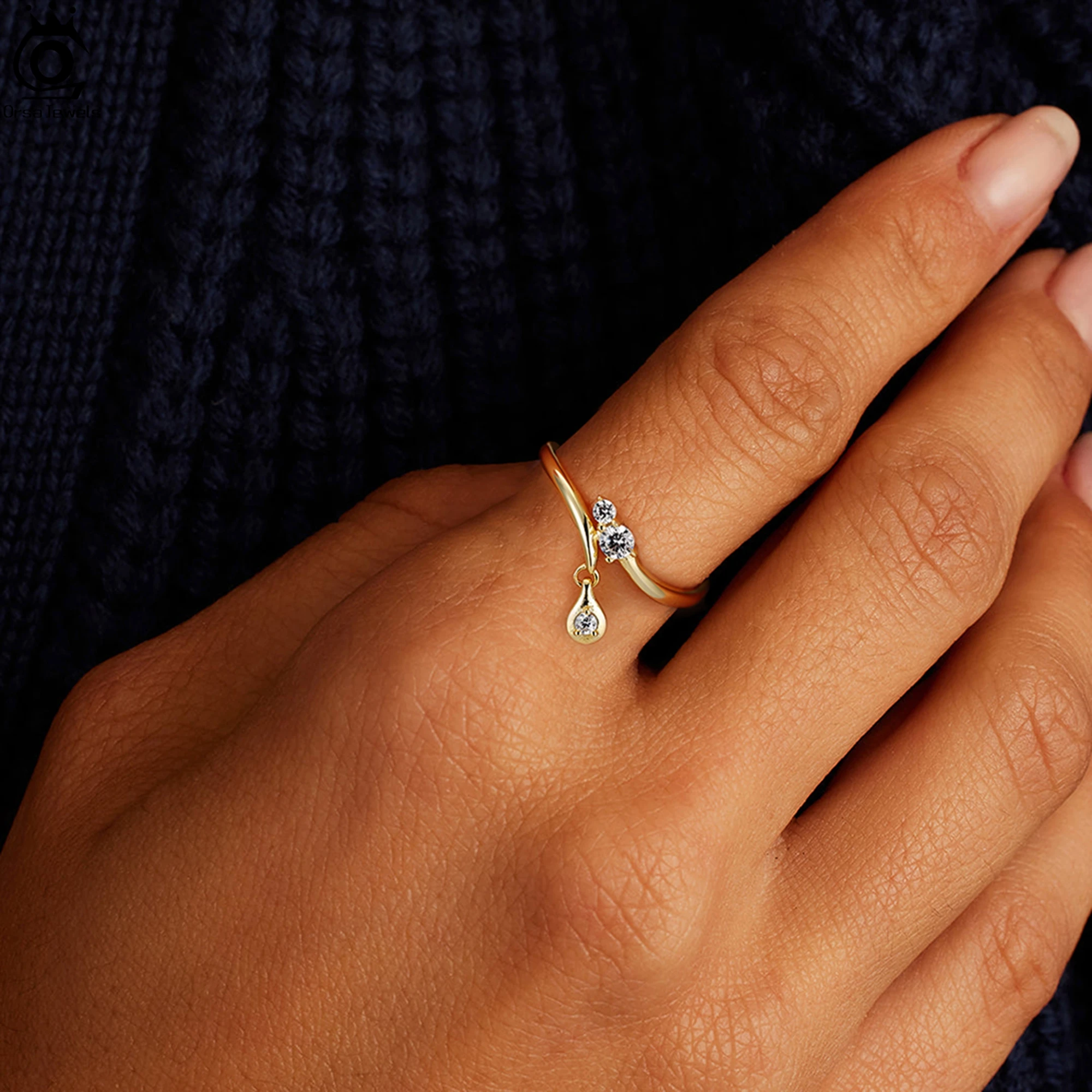 ORSA JEWELS 14K Gold Oval White Zirconia Open Ring Minimalism Style Finger Rings Women Jewelry Casual Wearing Gift for Her APR42
ORSA JEWELS 14K Gold Oval White Zirconia Open Ring Minimalism Style Finger Rings Women Jewelry Casual Wearing Gift for Her APR42