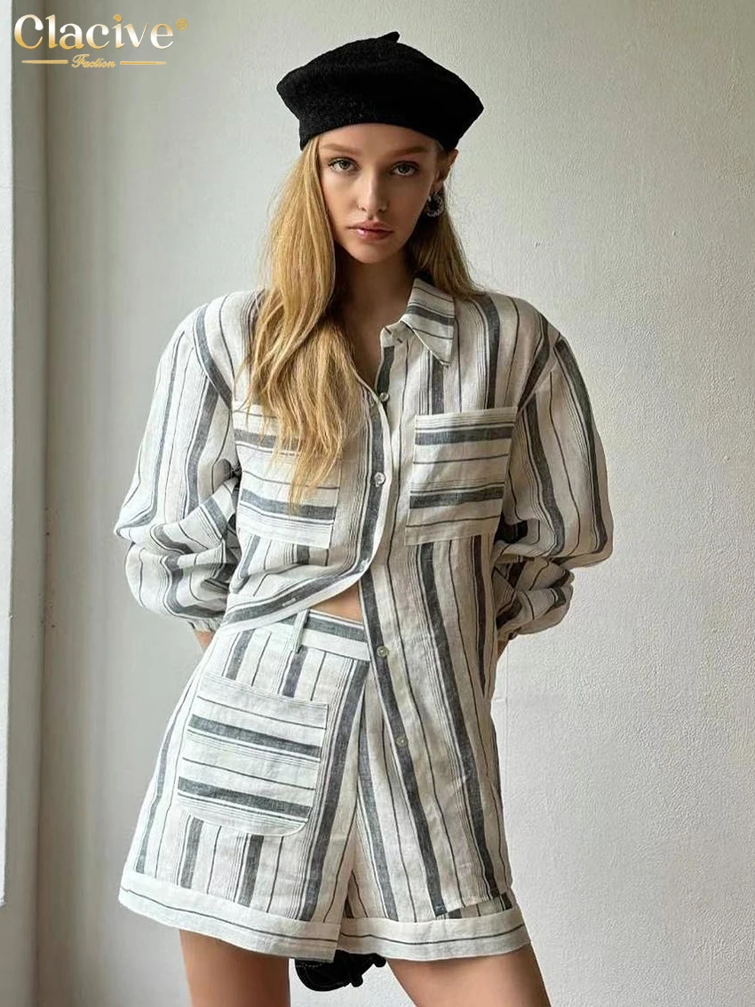 Clacive Fashion Loose Print 2 Piece Sets Women Outfit 2025 Elegant Long Sleeve Blouse With High Waist Shorts Set Streetwear
Clacive Fashion Loose Print 2 Piece Sets Women Outfit 2025 Elegant Long Sleeve Blouse With High Waist Shorts Set Streetwear