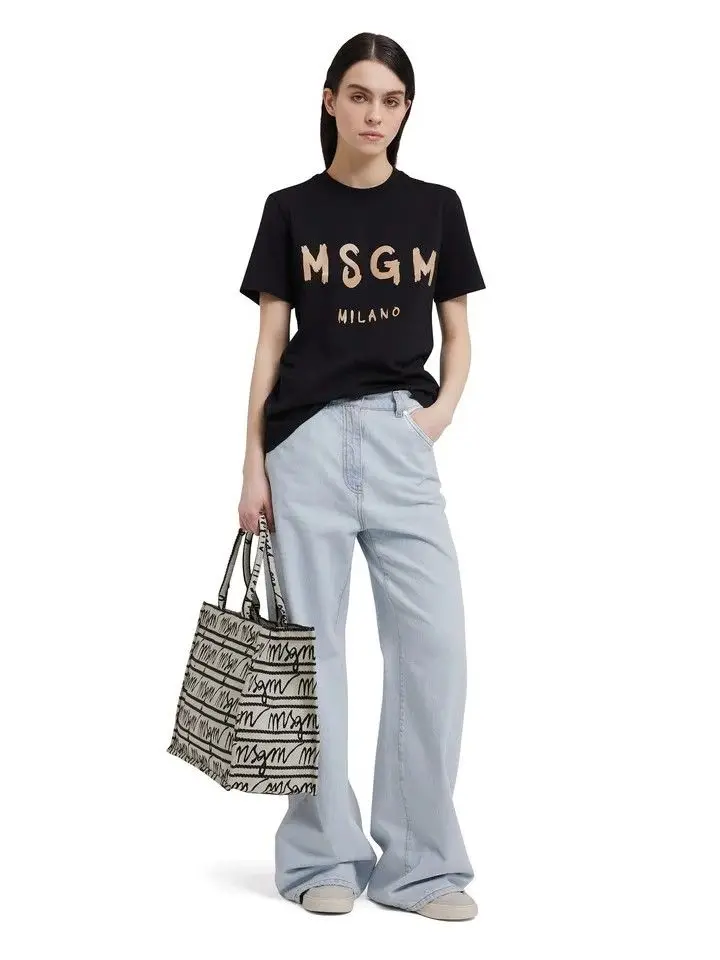 Plus Size New Cotton Letter Print Women's Short-sleeved T-shirt Loose 2025 American Summer Simple Versatile Top Couple
Plus Size New Cotton Letter Print Women's Short-sleeved T-shirt Loose 2025 American Summer Simple Versatile Top Couple