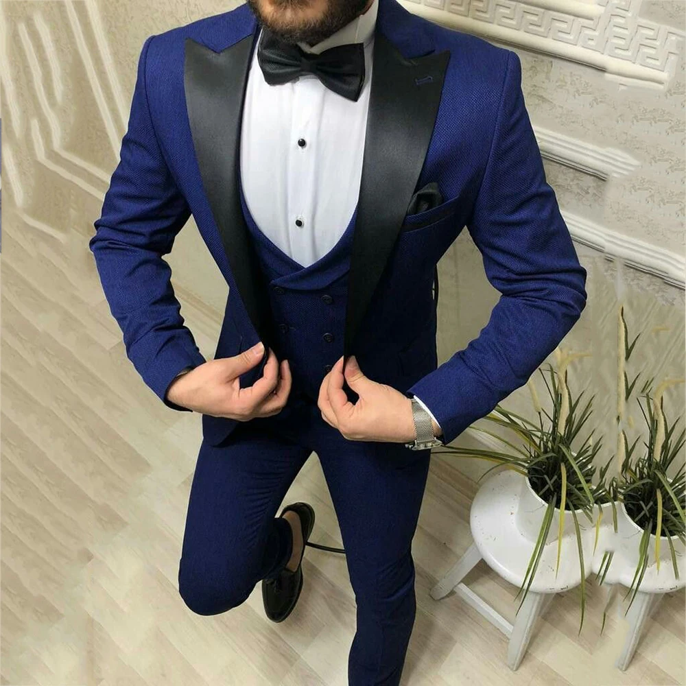 Royal Blue Elegant Men Suits Black Peak Lapel One Button Custom Made Men Wedding Suits 3 Pieces Blazer Vest Pants Costume Homme
Royal Blue Elegant Men Suits Black Peak Lapel One Button Custom Made Men Wedding Suits 3 Pieces Blazer Vest Pants Costume Homme