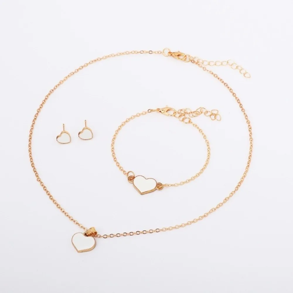 Elegance Style Butterfly Jewelry Set Minimalist Dripping Oil Heart Necklace Ring Set Creative Artistic Design
Elegance Style Butterfly Jewelry Set Minimalist Dripping Oil Heart Necklace Ring Set Creative Artistic Design