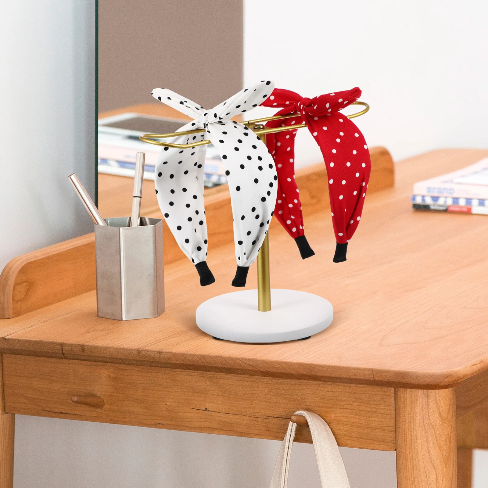 Headband Holder Organizer Golden Wooden Hair Salon Equipment Headband Storage Rack Display Stand for Desk T-shaped Compact
Headband Holder Organizer Golden Wooden Hair Salon Equipment Headband Storage Rack Display Stand for Desk T-shaped Compact