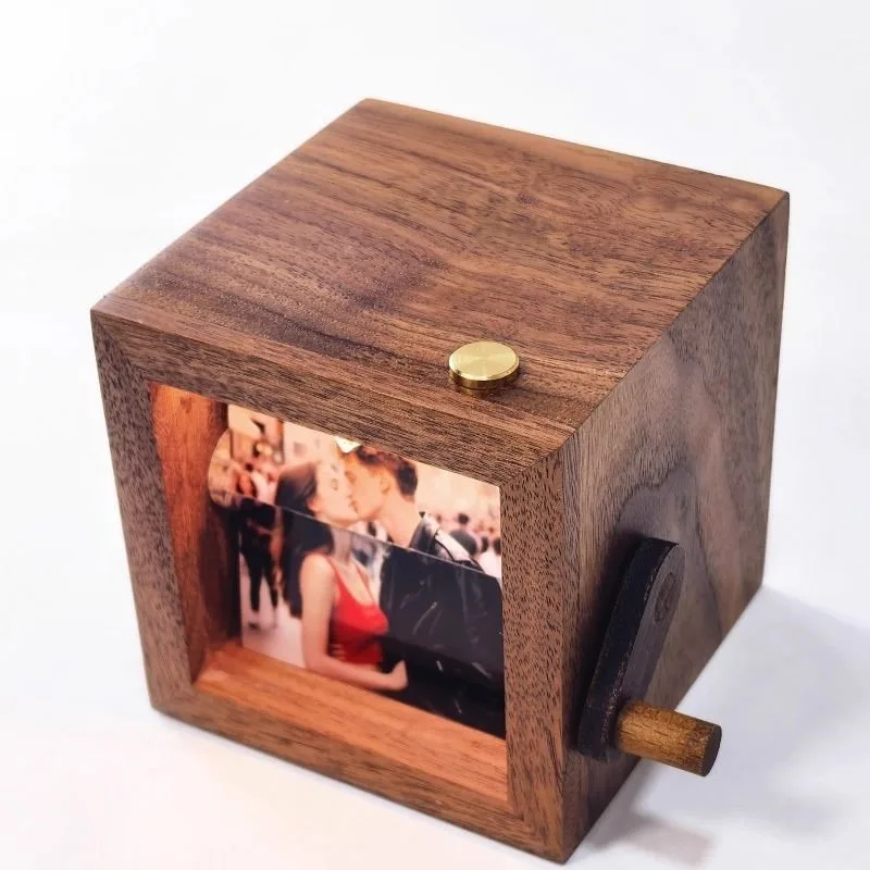 Handmade homemade page turning dynamic photos, advanced sense, small gifts for couples, for girlfriends
Handmade homemade page turning dynamic photos, advanced sense, small gifts for couples, for girlfriends