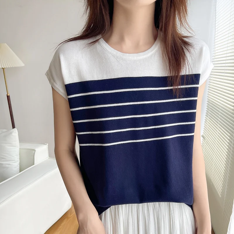 2024 Summer New Pure Cotton Round Neck Striped Short Sleeve Drop Shoulder Knitted Bottom Shirt Fashion Top T-shirt
2024 Summer New Pure Cotton Round Neck Striped Short Sleeve Drop Shoulder Knitted Bottom Shirt Fashion Top T-shirt