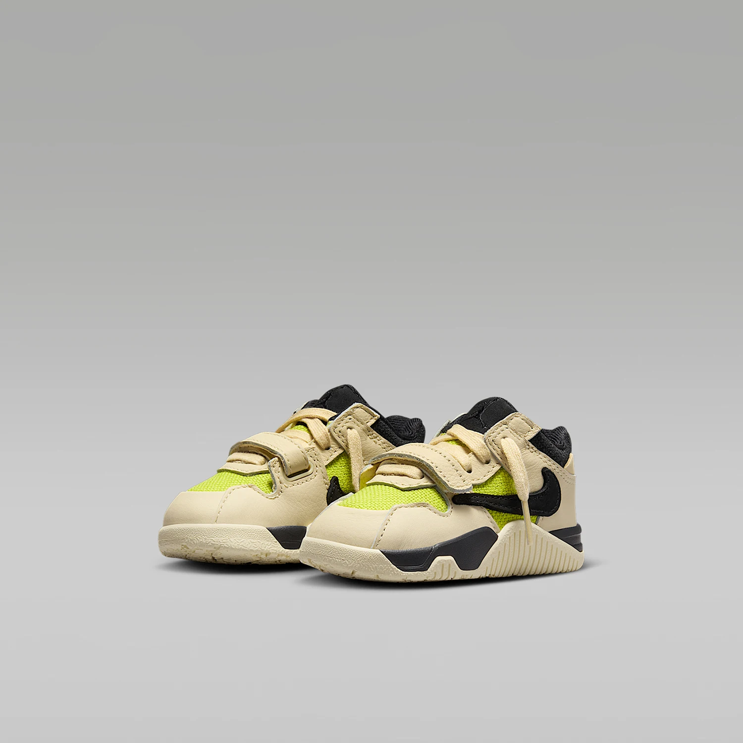 Nike genuine JORDAN baby and children's lightweight, wear-resistant, casual low top sports shoes FJ2852-102
Nike genuine JORDAN baby and children's lightweight, wear-resistant, casual low top sports shoes FJ2852-102