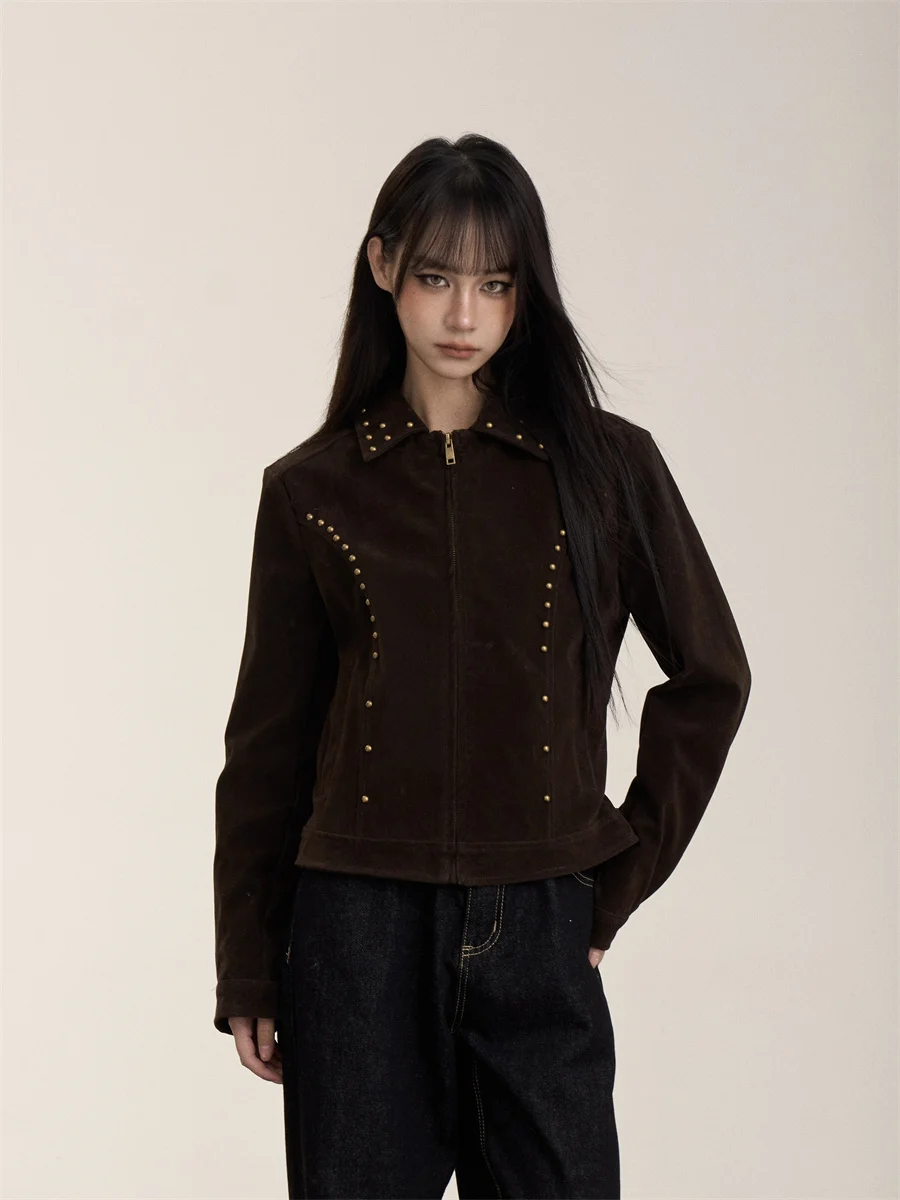 Retro American Suede Rivet Collar Short Jacket Women's Slim Fit Design Spring New Style Zipper Closure Long Sleeve Coat
Retro American Suede Rivet Collar Short Jacket Women's Slim Fit Design Spring New Style Zipper Closure Long Sleeve Coat