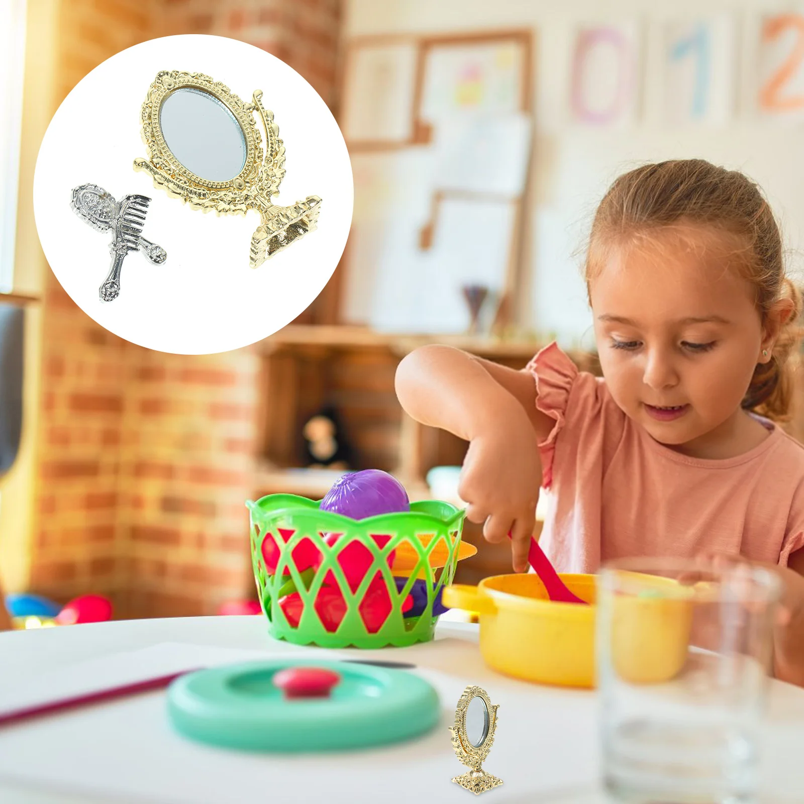 1 Mini Simulated Mirrors Kit 2 Combs Retro Style Decorative Items for Miniature House Accessories Children Play Pretend
1 Mini Simulated Mirrors Kit 2 Combs Retro Style Decorative Items for Miniature House Accessories Children Play Pretend