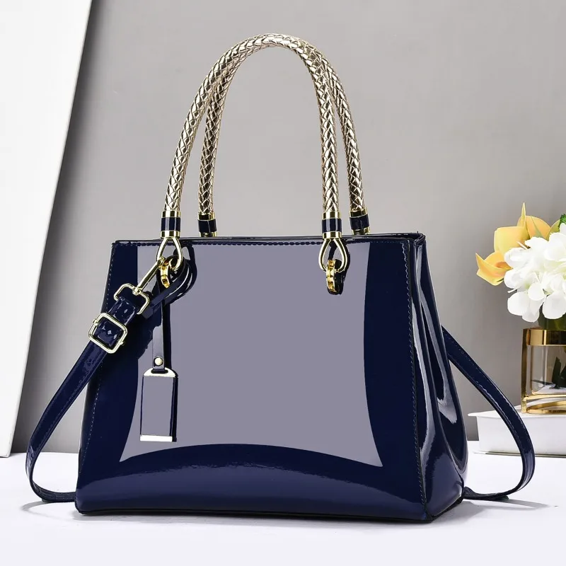 Patent Leather Handbags and Purses for Women Trendy High Quality Female Designer Shoulder Crossbody Bag Retro Casual Totes
Patent Leather Handbags and Purses for Women Trendy High Quality Female Designer Shoulder Crossbody Bag Retro Casual Totes
