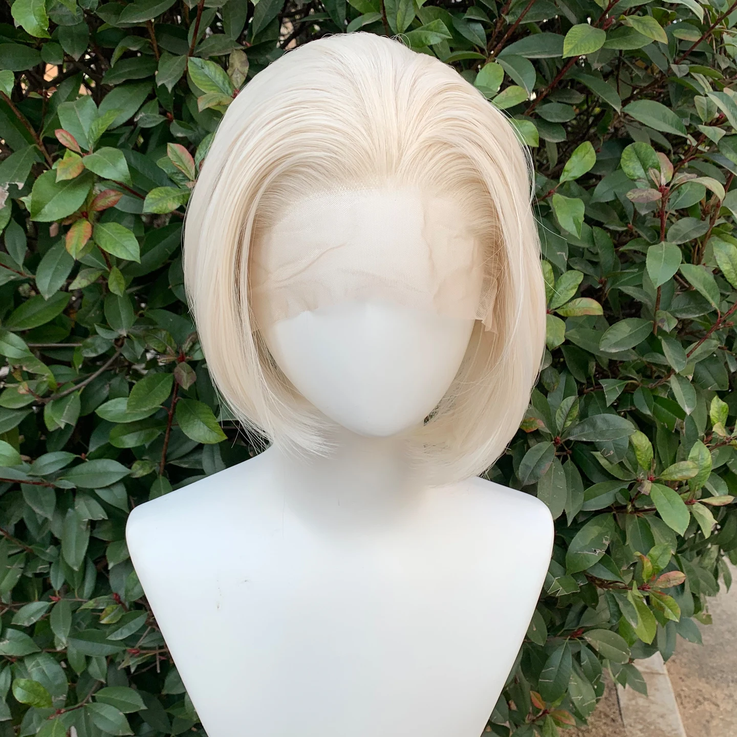 Short Bob Synthetic Lace Front Wigs for Women White Blonde Straight Heat-resistant Wig with Natural Hairline Cosplay Wig for Men
Short Bob Synthetic Lace Front Wigs for Women White Blonde Straight Heat-resistant Wig with Natural Hairline Cosplay Wig for Men